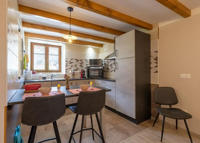 Des Roches Apartment Le Clerjus